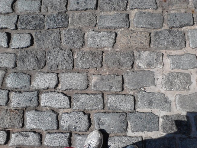 SVENSK GATSTEN SOM TJÄNSTGJORT SOM BALLAST EN GÅNG I TIDEN