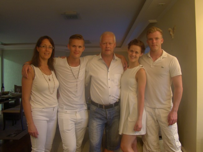 NYÅRSVITA SOM BRASSARNA